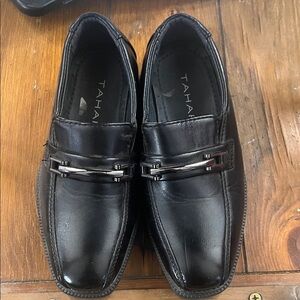 Tahari boys Black Leather Slip-On Loafers